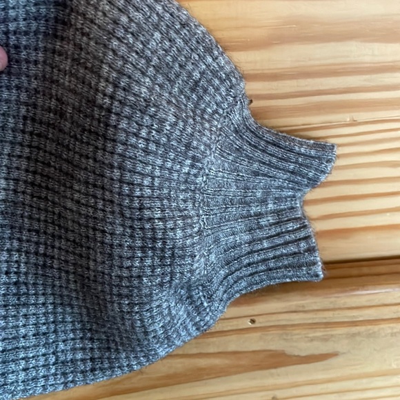 Gray sweater cardigan - Picture 6 of 7